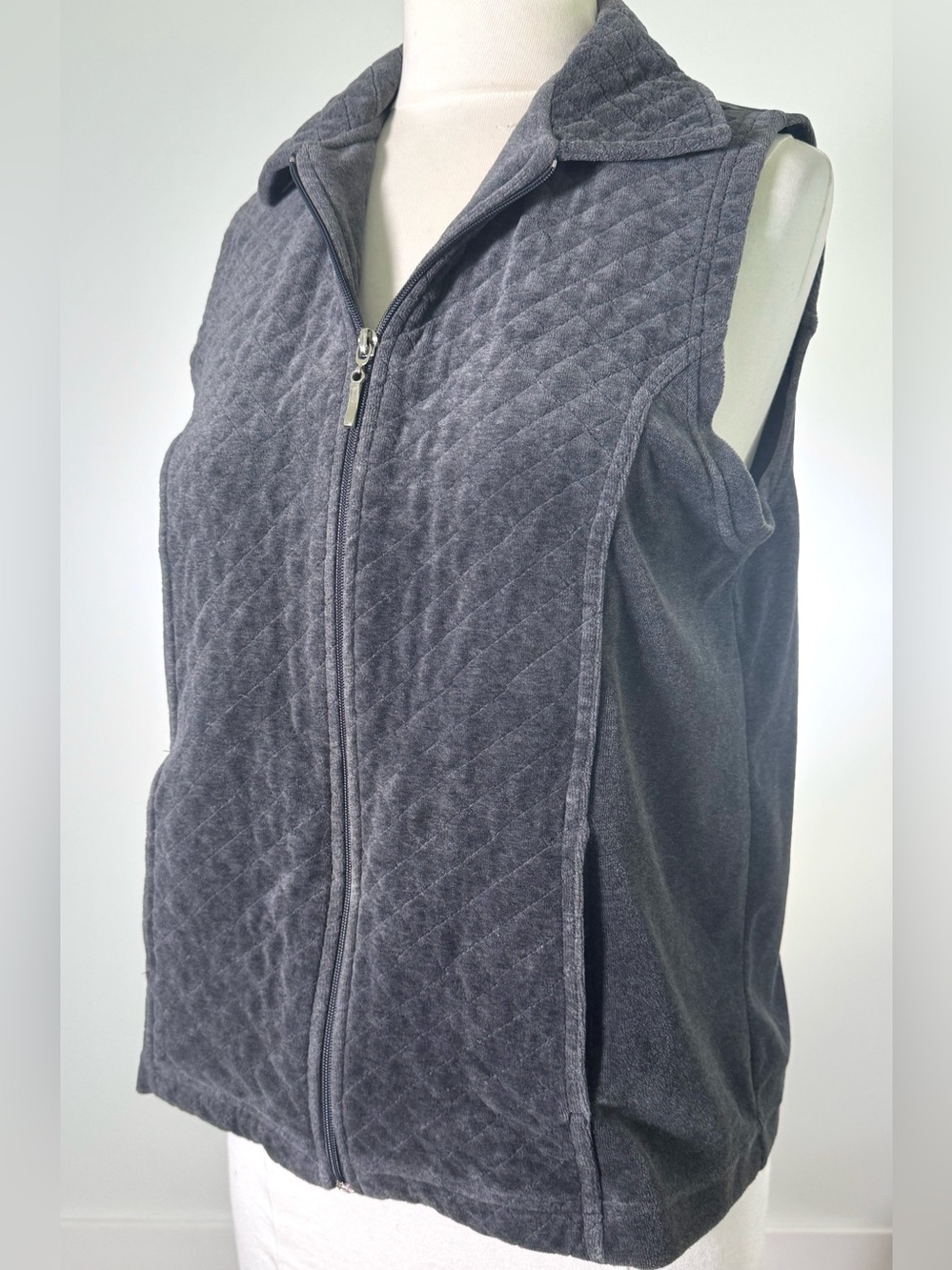 Quilted Zip Front Sleeveless Vest - Charcoal Gray Velour Soft Warm - Picture 6 of 7